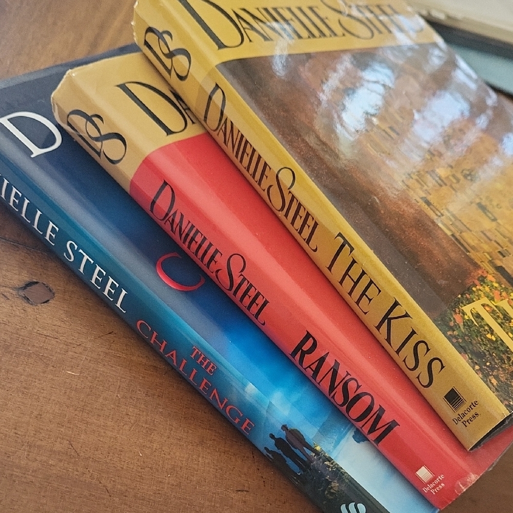 Danielle Steel Hardcover Book Set in Yellow, Red, and Blue